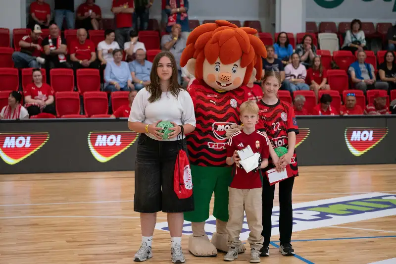  MOL&GOAL  JÁTÉK